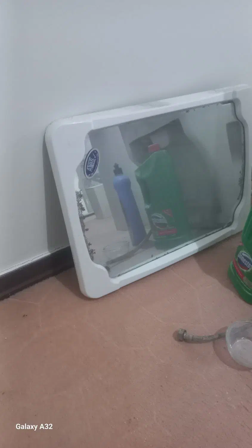 روشویی و آیینه و نظم دهنده و فلش تانک|لوازم سرویس بهداشتی|پردیس, فاز ۳|دیوار