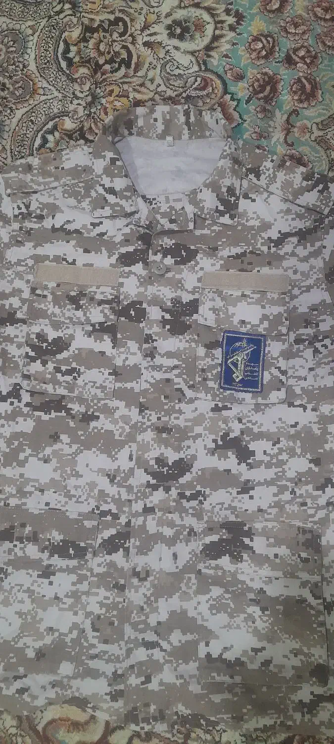 لباس شطرنجی خاکی سپاه ساتری  و پوتین|لباس|زابل, |دیوار