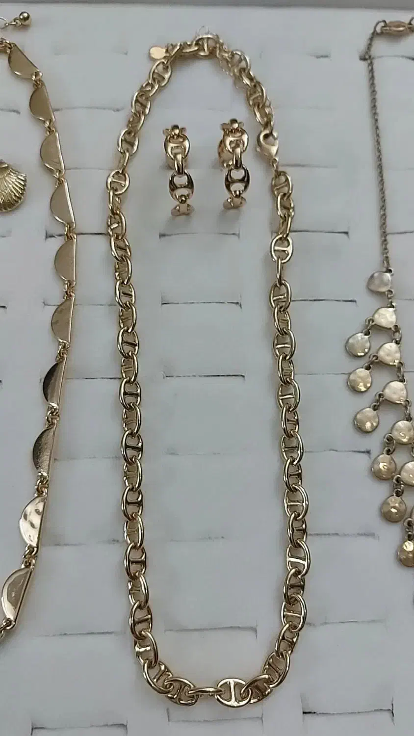 گردنبند گوشواره دستبند بسیار شیک وژورنالی|بدلیجات|رشت, بلوار گیلان|دیوار