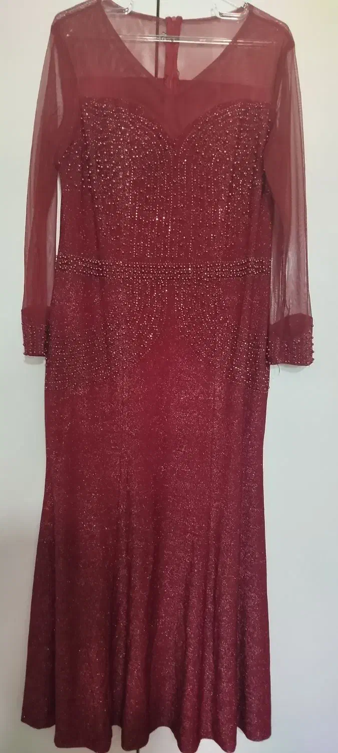 لباس مجلسی|لباس|کلاله, |دیوار