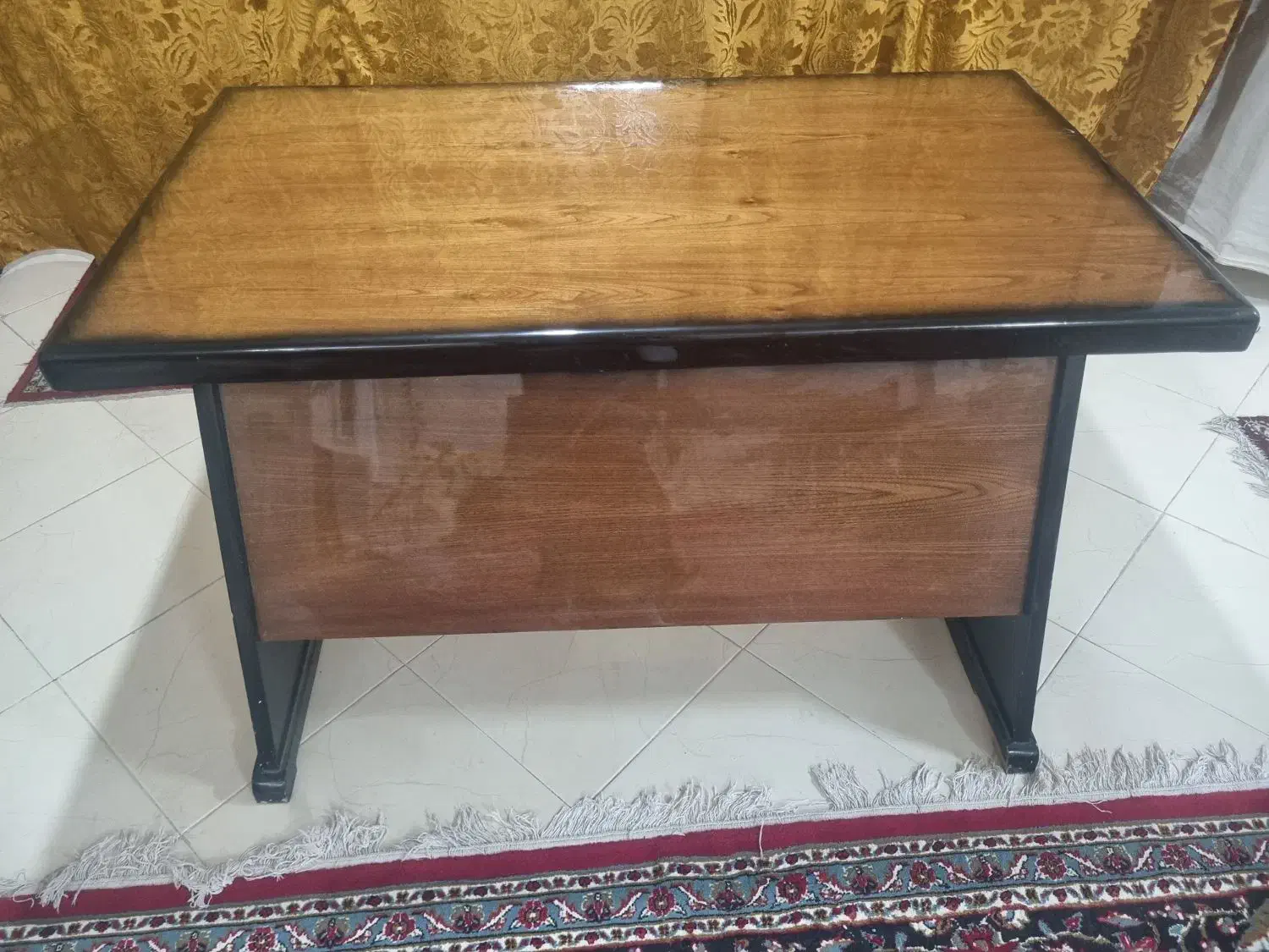 میز|میز و صندلی غذاخوری|شاندیز, |دیوار