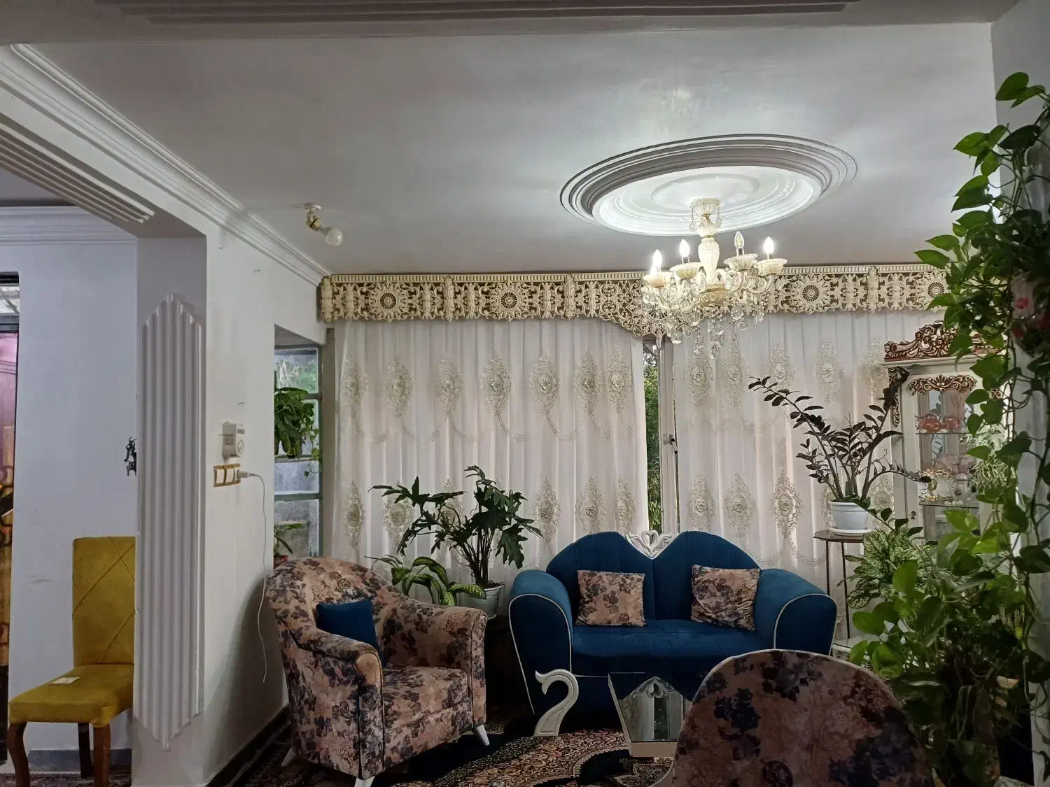 ویلا/بهمراه گلخونه/رشت به فومن/خانه/سنددار|فروش خانه و ویلا|شفت, |دیوار