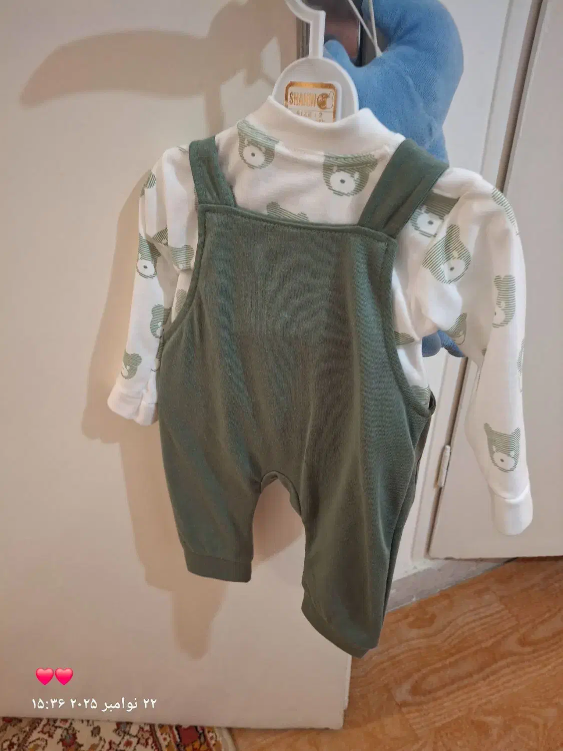 لباس با دو عدد جوراب نو نو|کفش و لباس بچه|کرج, کارخانه قند|دیوار