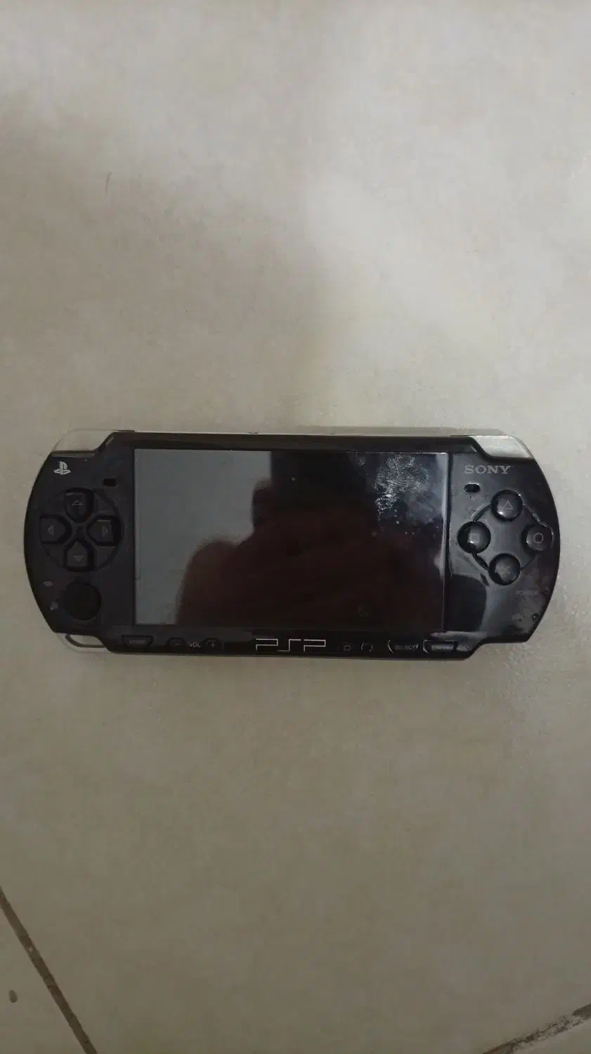 PSP در حد نو|کنسول، بازی ویدئویی و آنلاین|اندیشه, اندیشه فاز ۱|دیوار