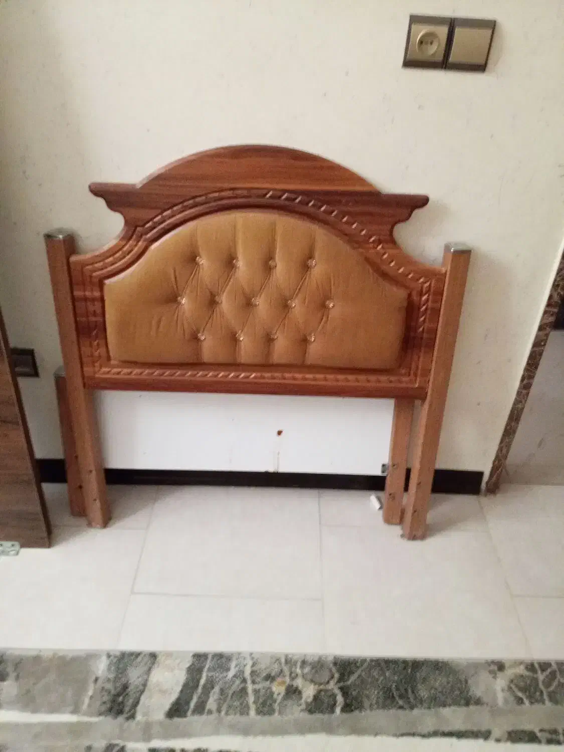 تخت یک نفره|تخت و سرویس خواب|شاهینشهر, شهرک میلاد|دیوار