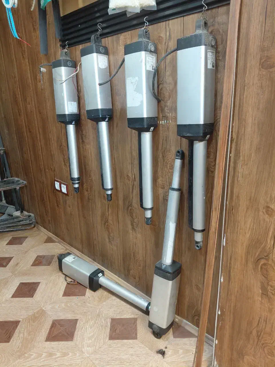 بازویی جک پارکینگ bft phobos bt کارکرده|مصالح و تجهیزات ساختمان|هشتگرد, فاز ۱ مهستان|دیوار