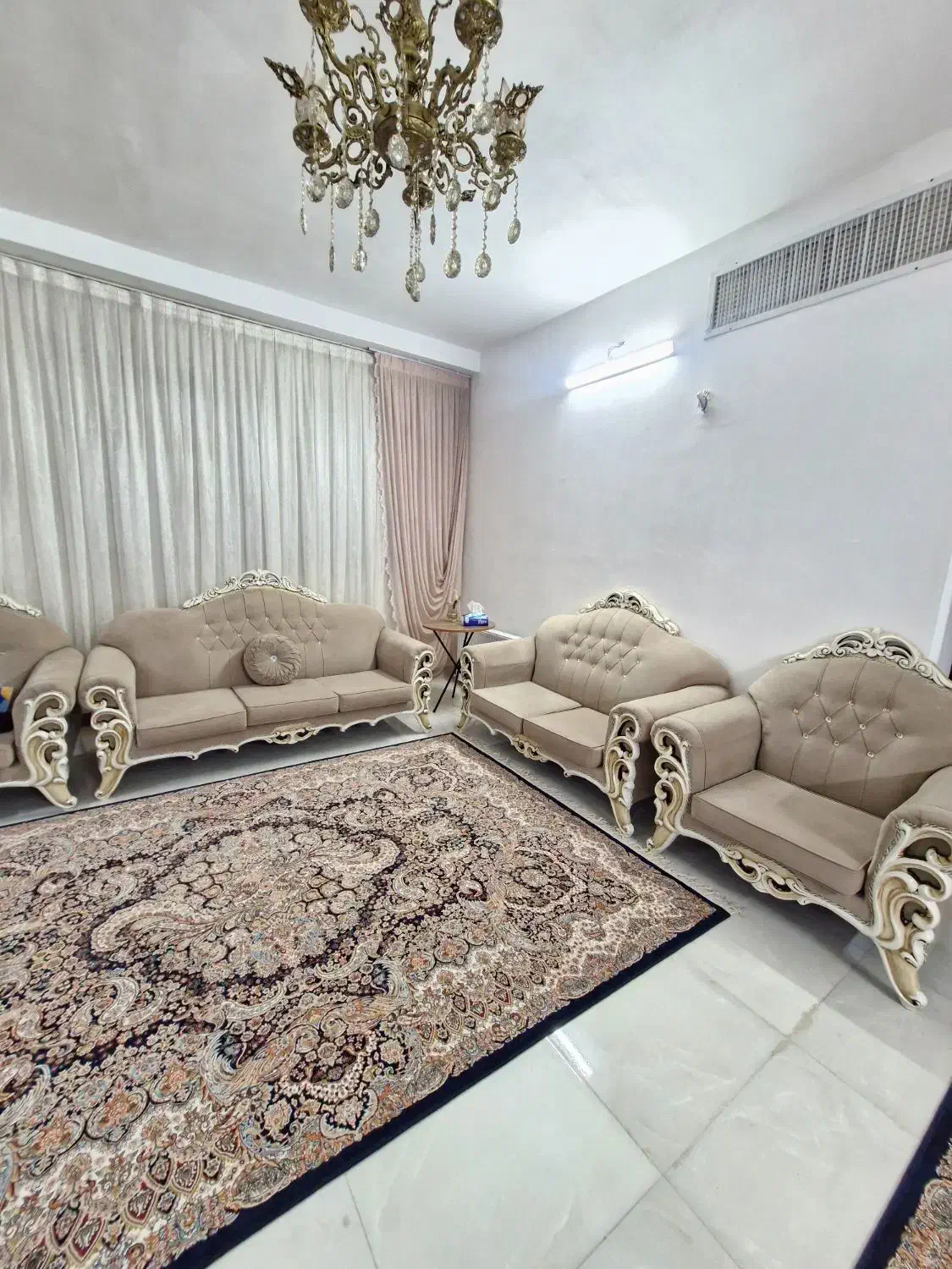 مبل نو جنس درجه یک با قیمت عالی|مبلمان خانگی و میز عسلی|قم, پردیسان|دیوار