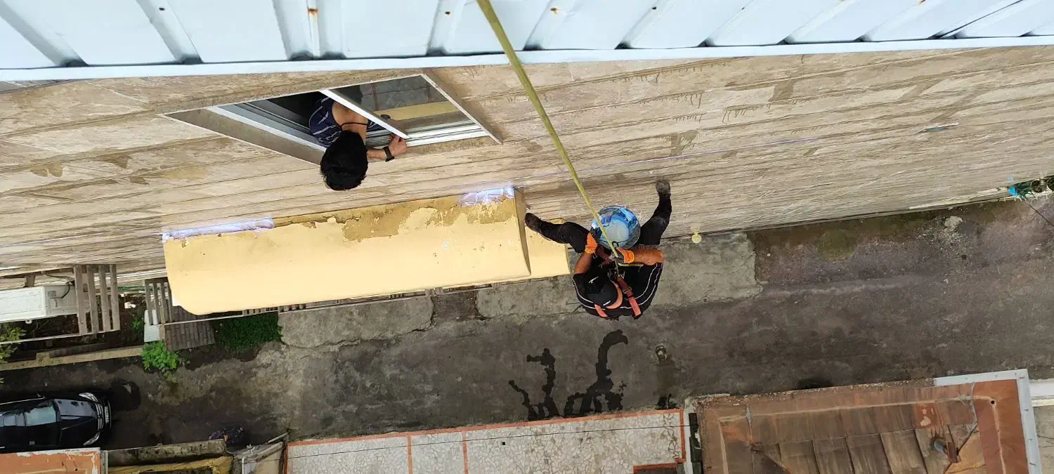 پیچ رولپلاک سنگ نما عایق اب بندی پشت بام نانو راپل|خدمات پیشه و مهارت|رشت, معلم|دیوار