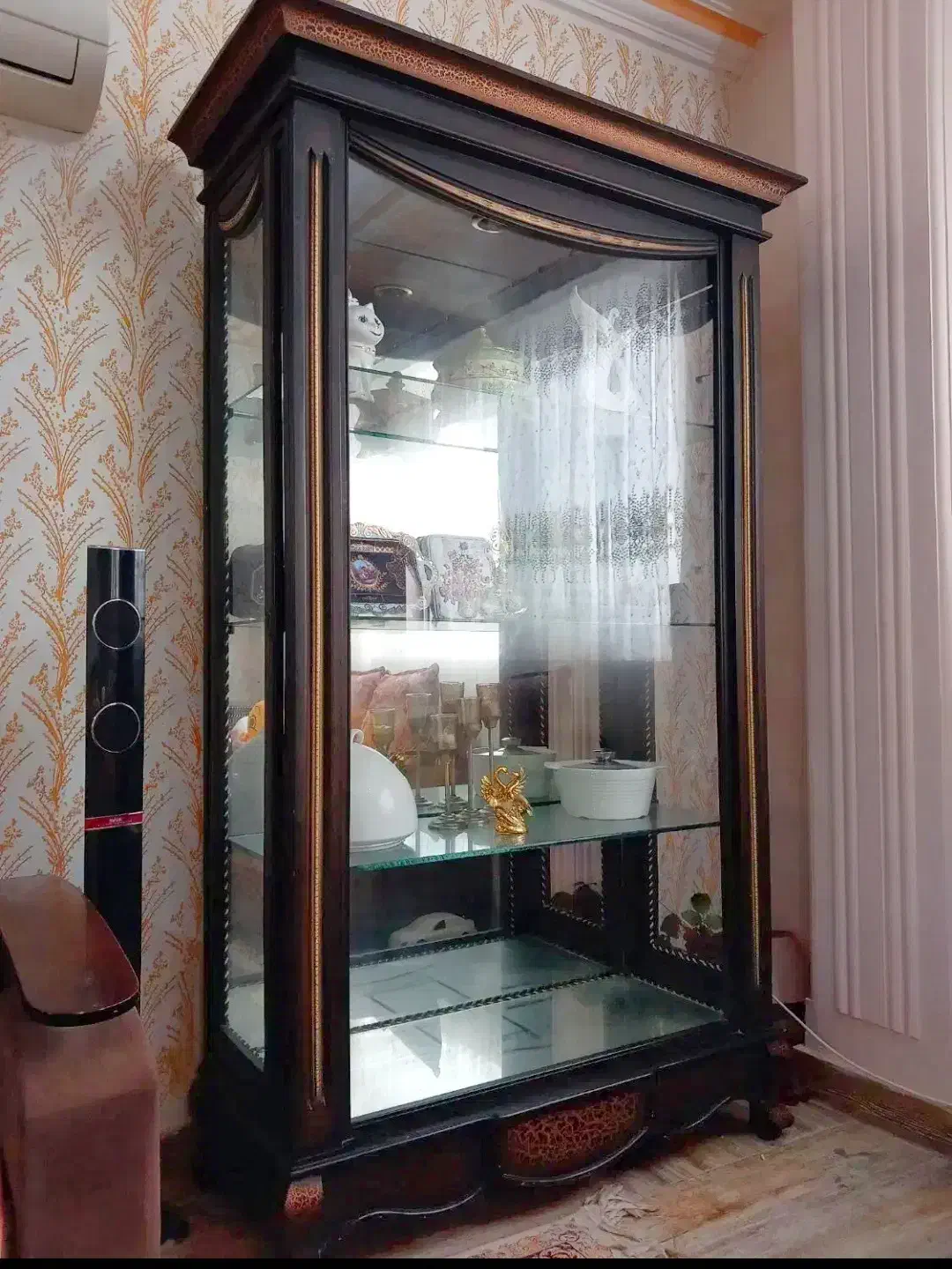 بوفه ویترین|بوفه، ویترین، کنسول|رشت, معلم|دیوار