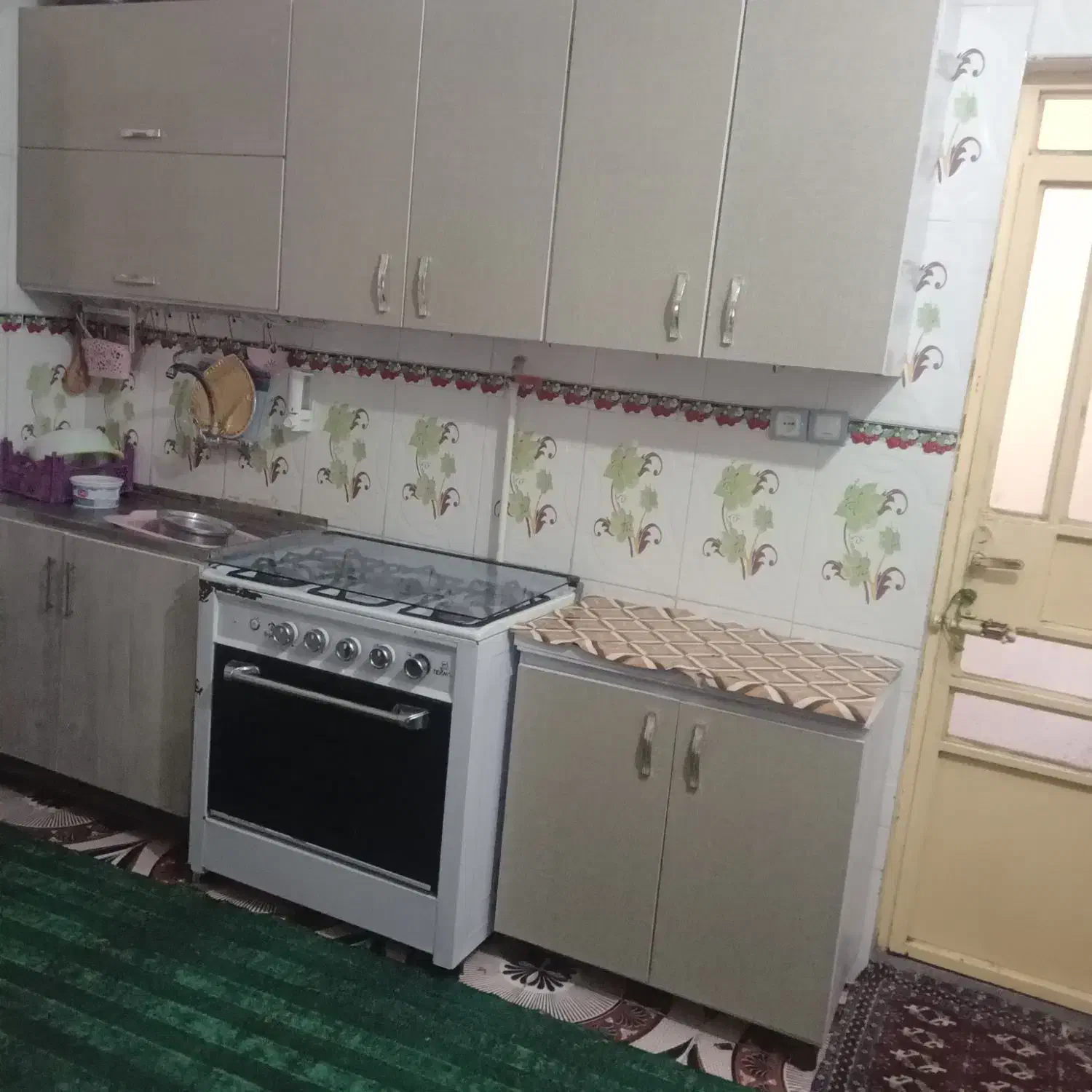 گاز با یک سرویس کابینت|اجاق گاز و لوازم برقی پختوپز|شادگان, |دیوار