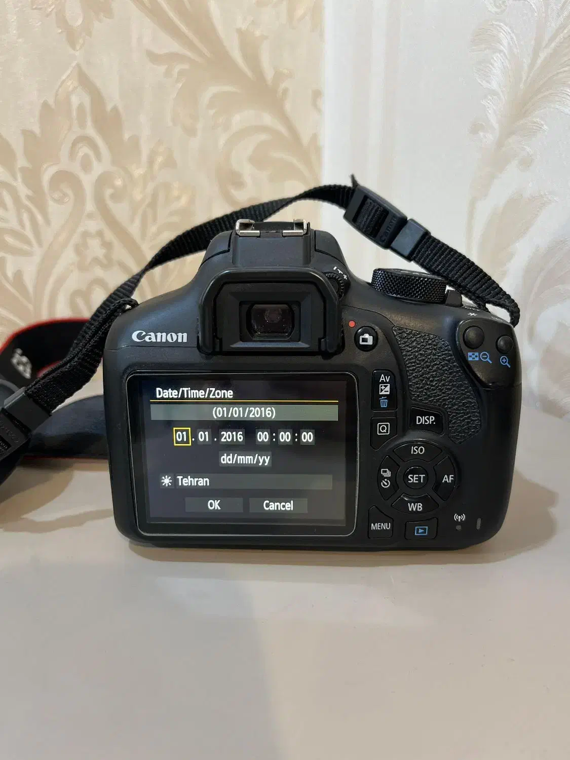 Canon 1300D تمیز و کمکار با لنز،جعبه و کیف|دوربین عکاسی و فیلمبرداری|اهواز, کوروش|دیوار