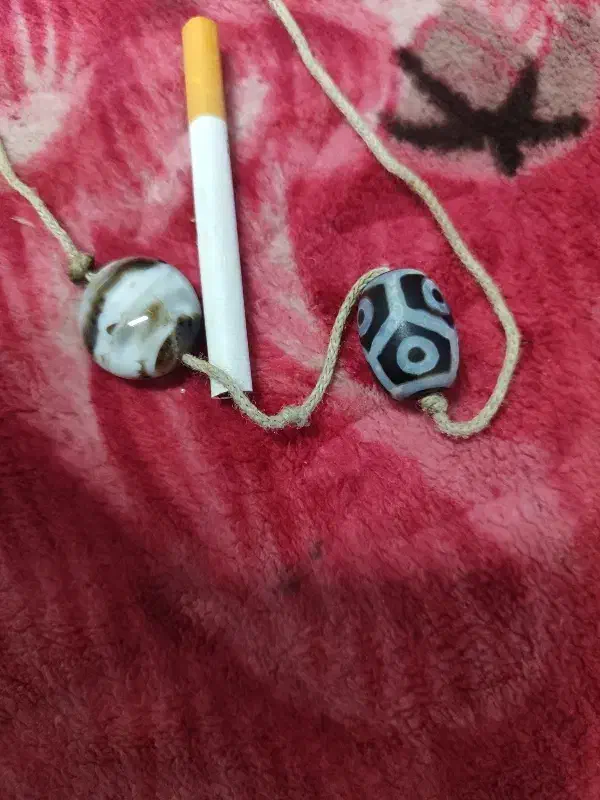 مهره تخم مرغی و سکه ای گبری|کلکسیون اشیاء عتیقه|بم, |دیوار