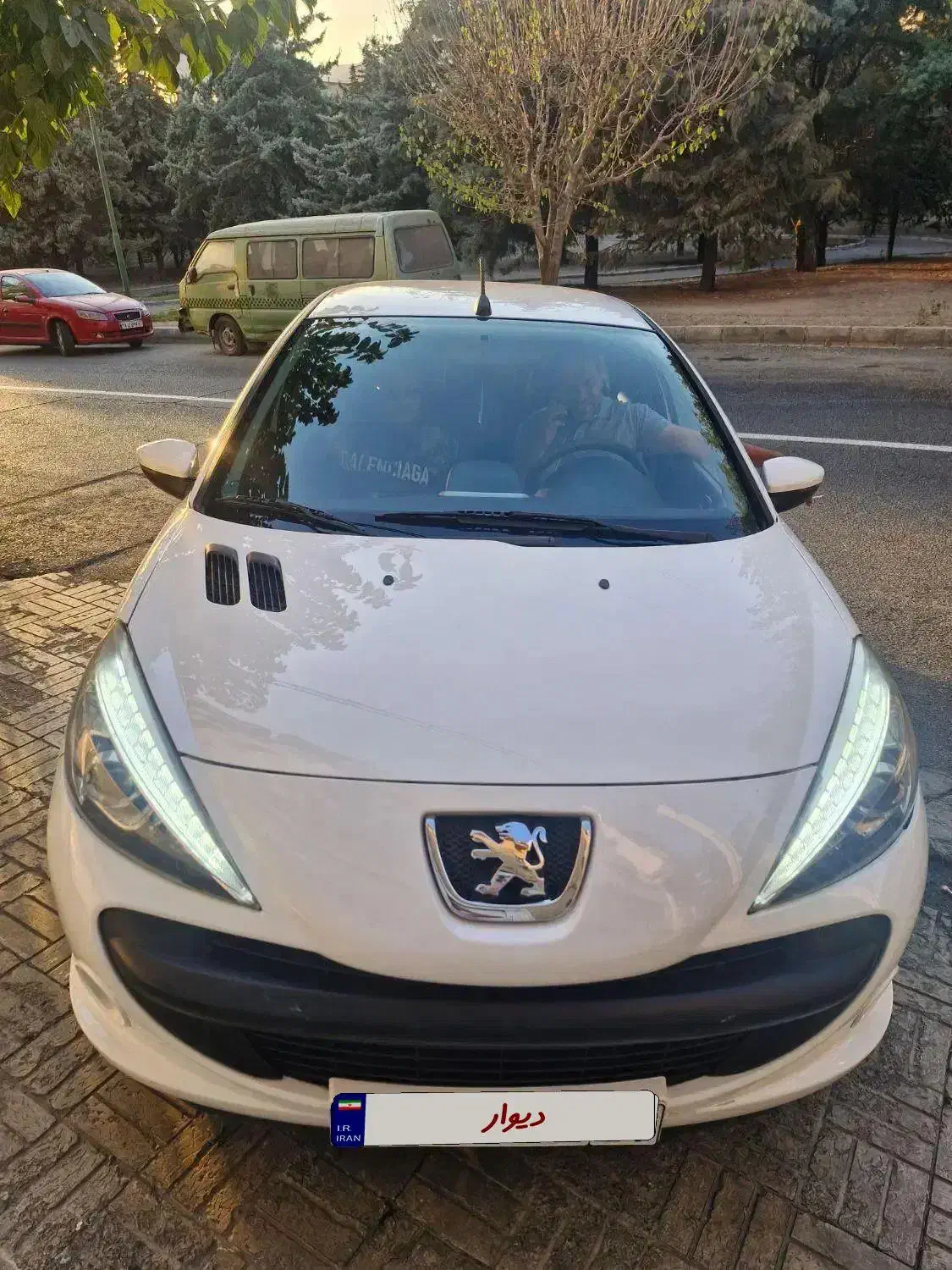 ۲۰۷ اتومات مدل ۹۹بیرنگ|خودرو سواری و وانت|تهران, باشگاه نفت|دیوار