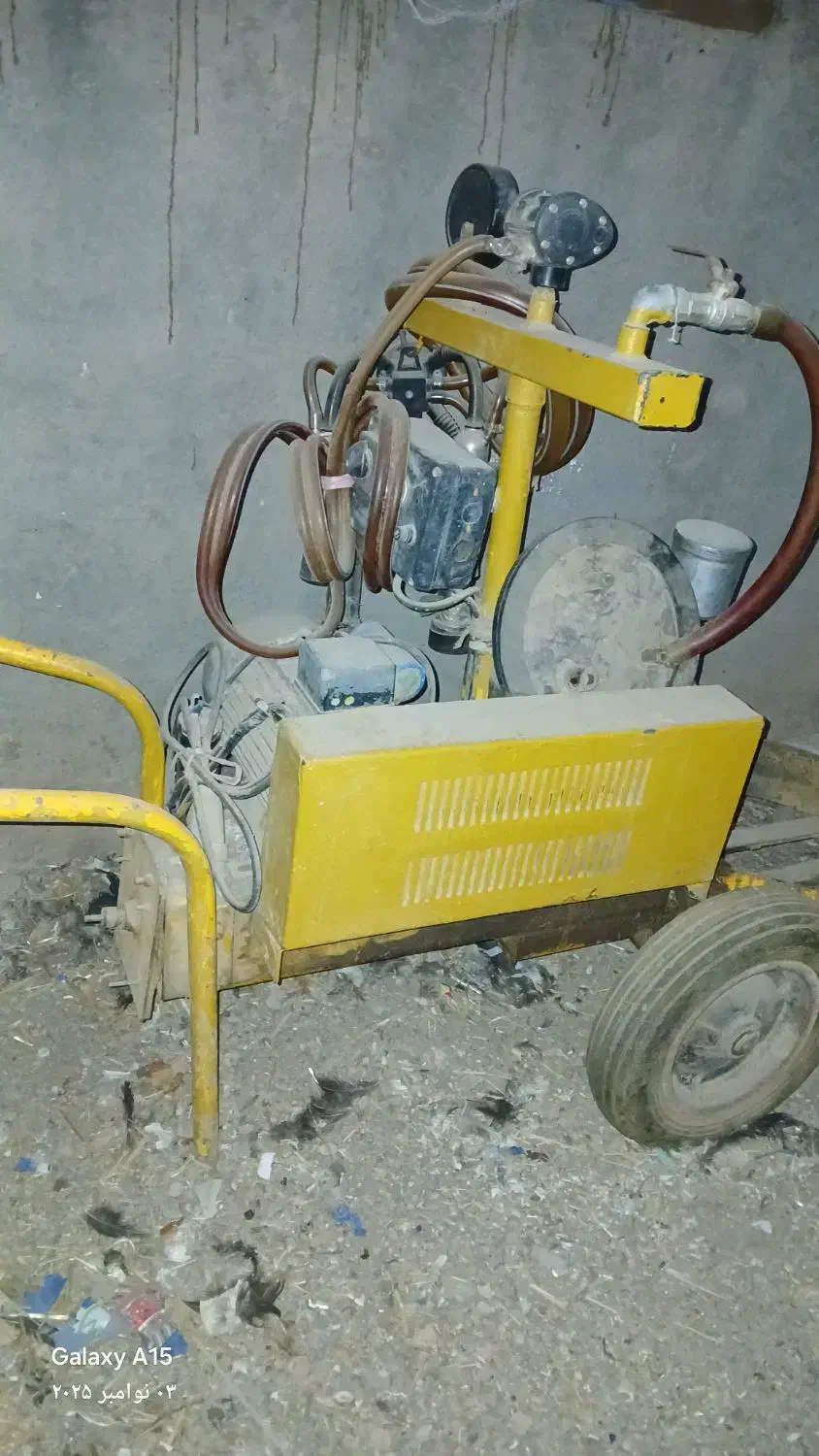 شیر دوش|ماشین‌آلات صنعتی|هلالی, |دیوار