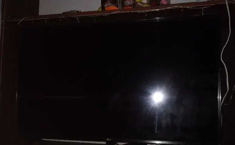 تی وی|تلویزیون و پروژکتور|کنارک, |دیوار