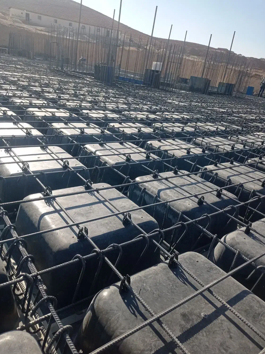 کمکی قالب بند وارماتور بند|استخدام معماری، عمران و ساختمانی|شهرکرد, |دیوار