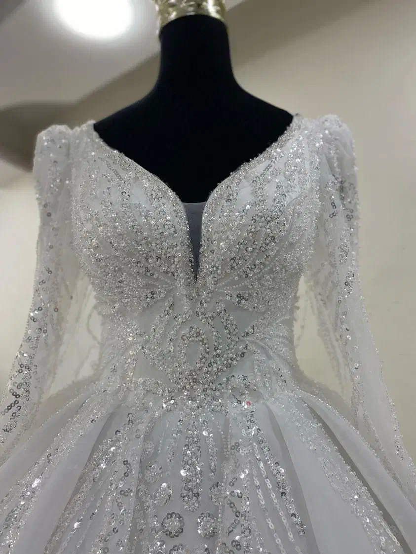 فروش لباس عروس باقیمت مناسب|لباس|شاندرمن, |دیوار