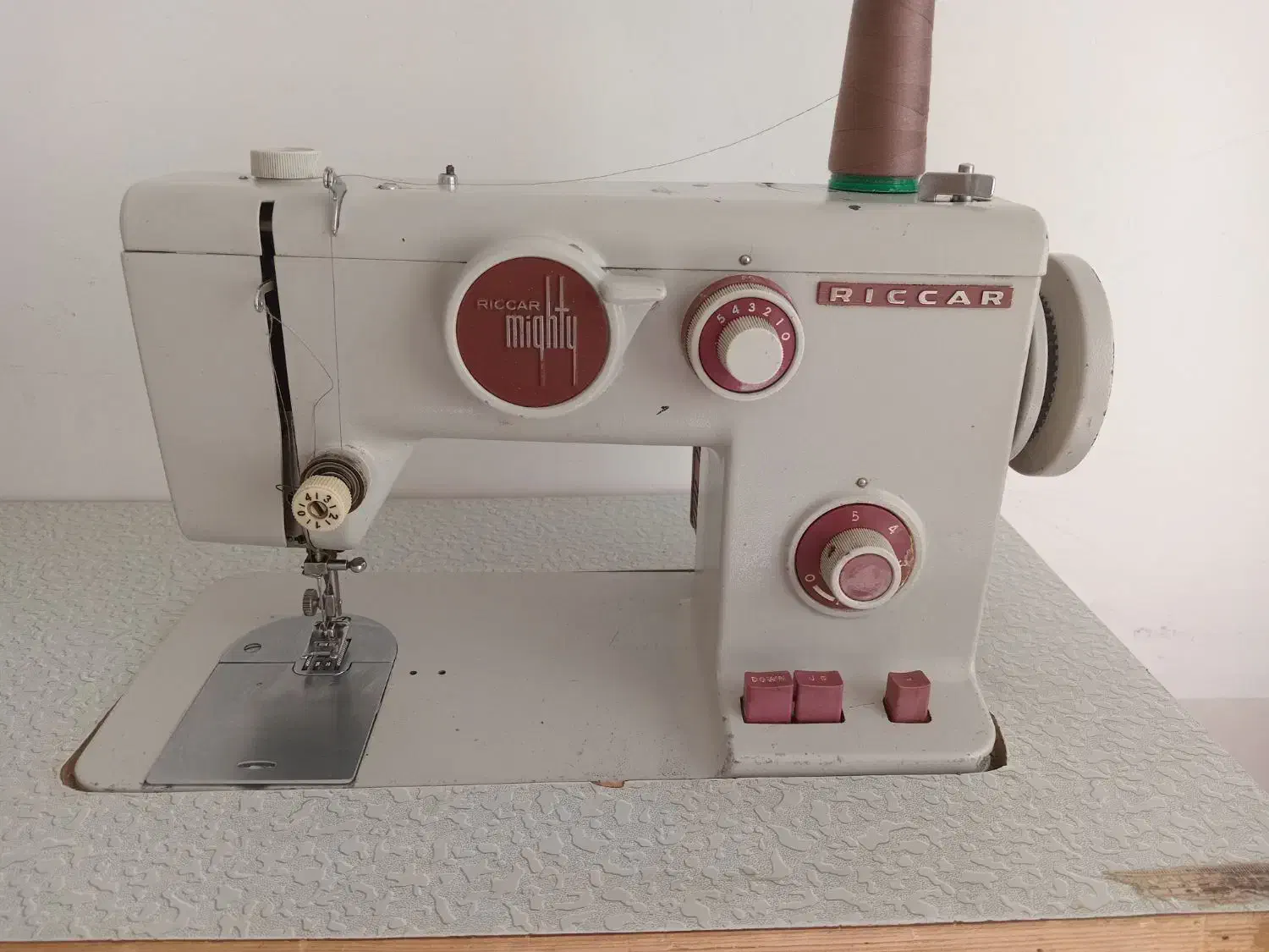چرخ خیاطی RICCAR|چرخ خیاطی و ریسندگی|بانه, |دیوار
