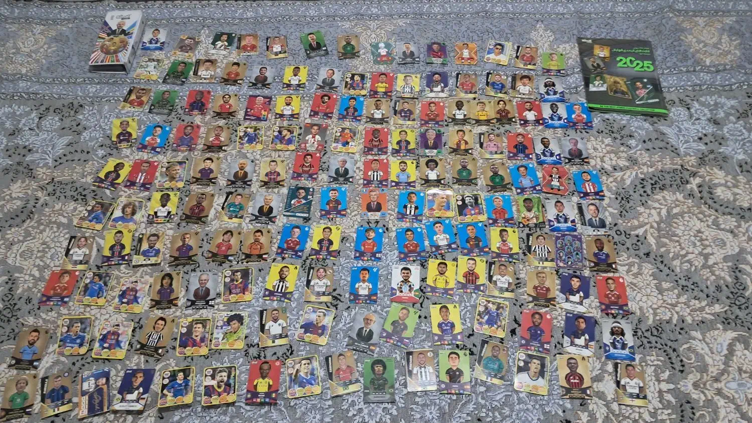 154عدد کیمدی به همراه یک عدد آلبوم و یک عدد مجله|اسباب‌‌بازی|ملایر, |دیوار