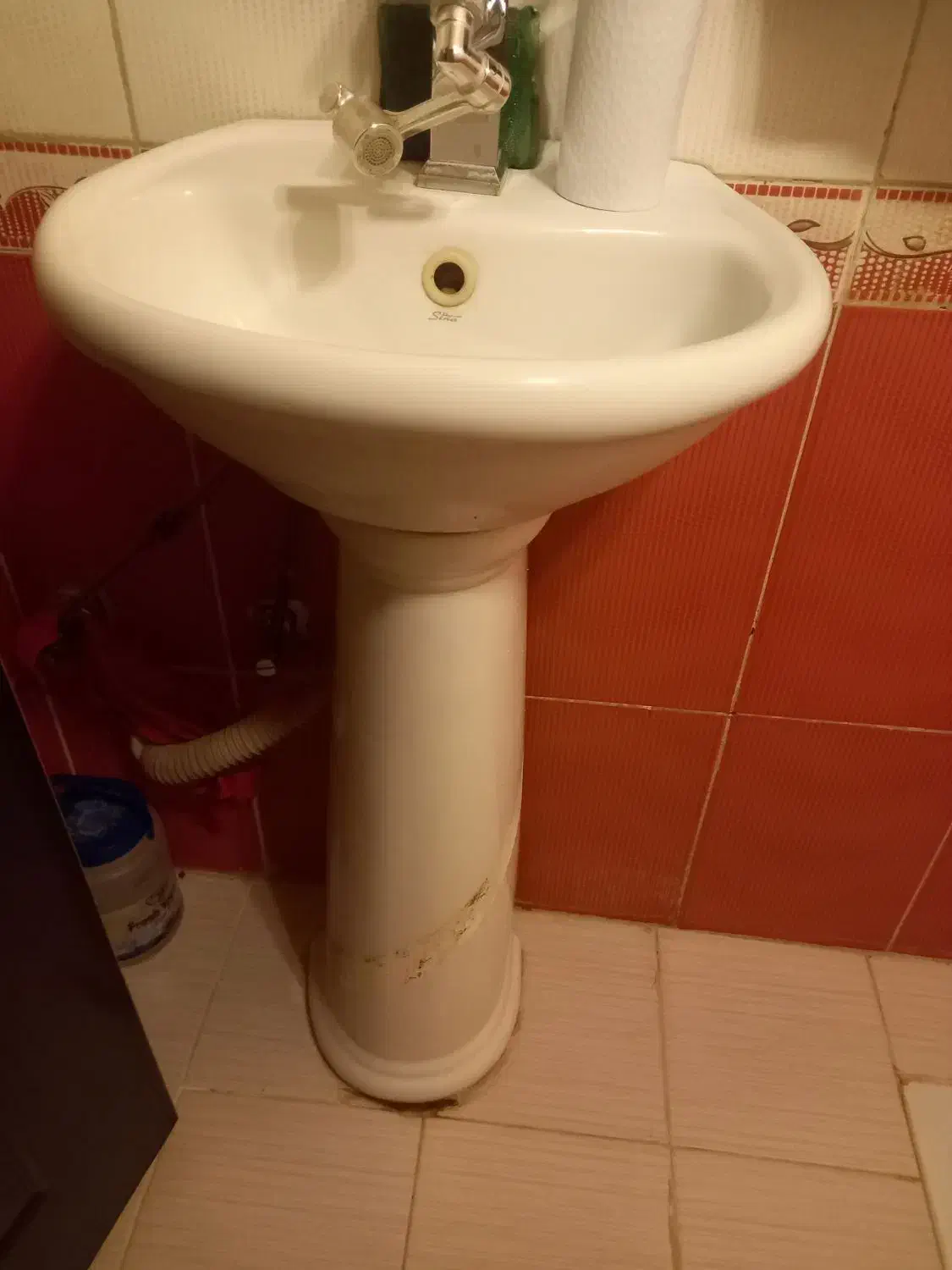 روشویی کوچک|لوازم سرویس بهداشتی|اراک, |دیوار