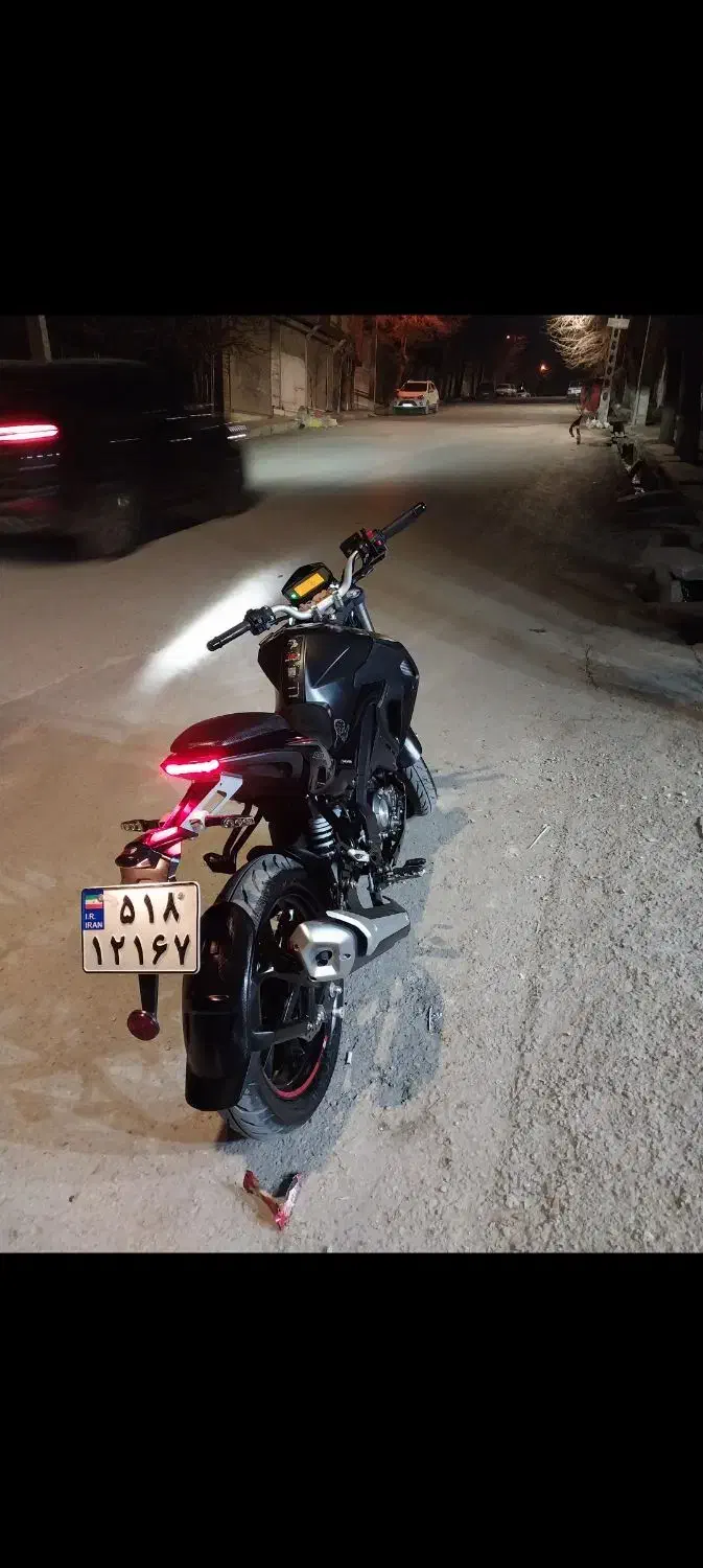 بنلی۱۸۰s|موتورسیکلت|کنگاور, |دیوار