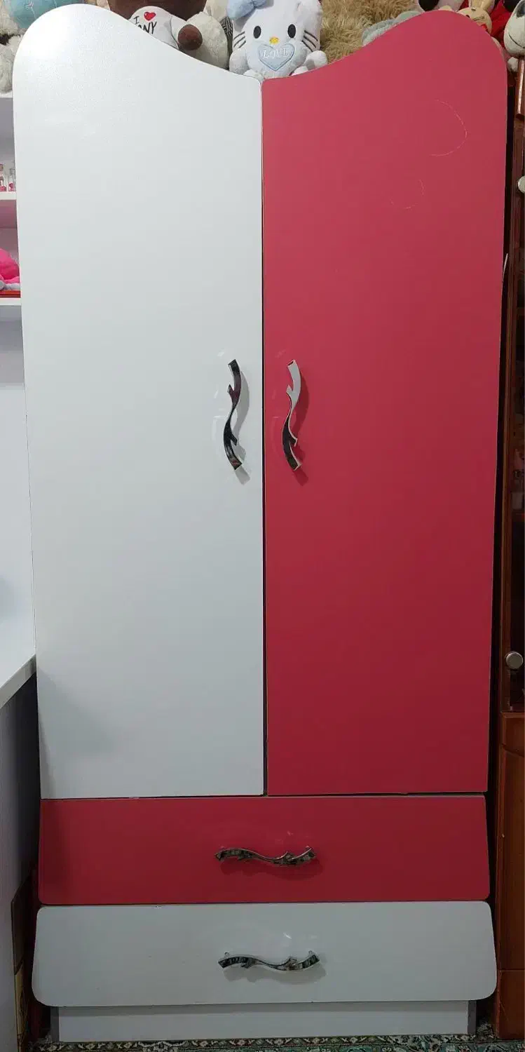 تخت خواب نوجوانی و کمد لباسی|تخت و سرویس خواب|زرند, |دیوار