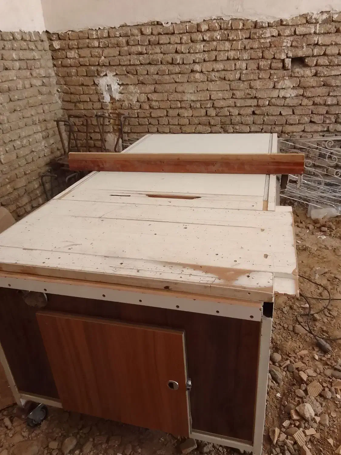 دستگاه برش دست ساز|ابزارآلات|ارومیه, |دیوار