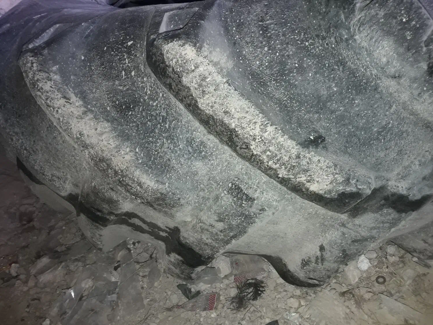 لاستیک ۱۶ بیل بهکو|قطعات یدکی و لوازم جانبی|کبودرآهنگ, |دیوار