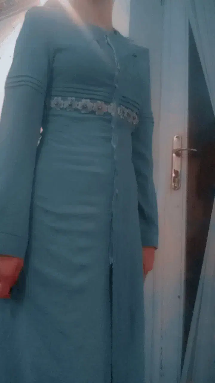 مانتو|لباس|صومعه‌سرا, |دیوار