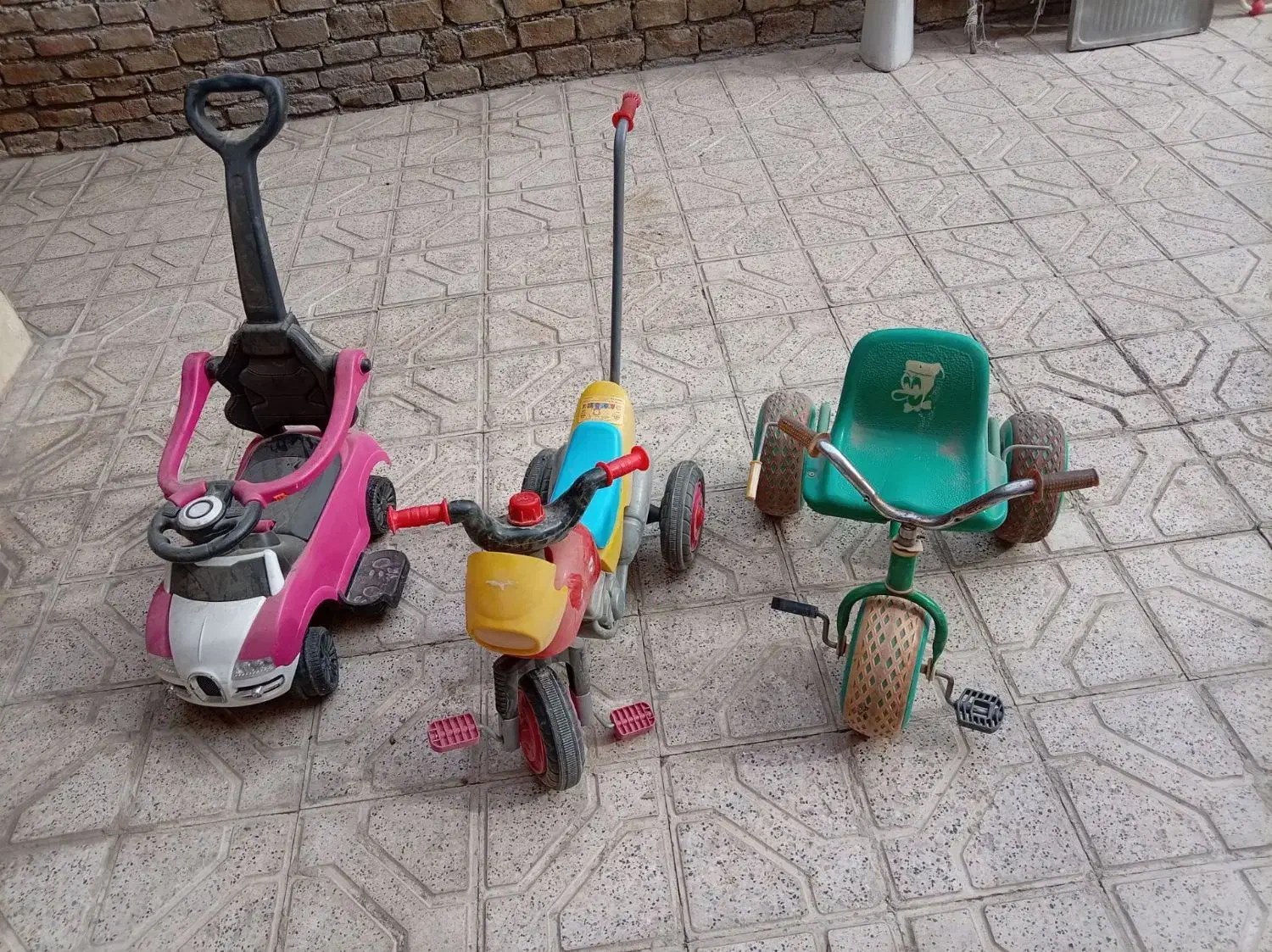 ماشین کالسکه و سه چرخه و موتور و تاب|اسباببازی بچه|چناران, |دیوار