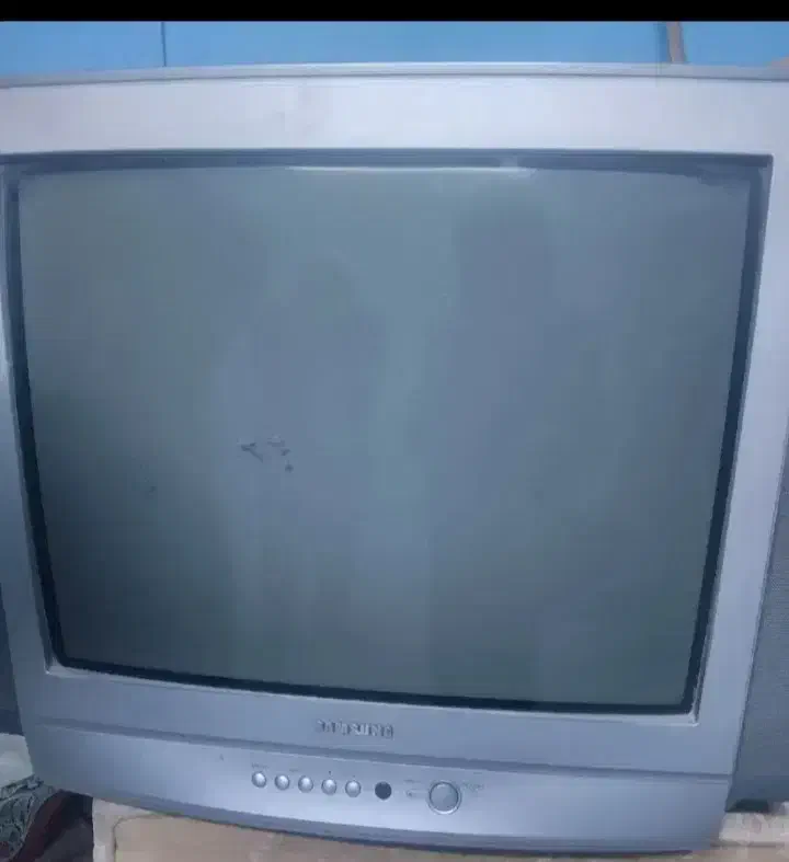 تلوزیون و میزش|تلویزیون و پروژکتور|بروجرد, |دیوار