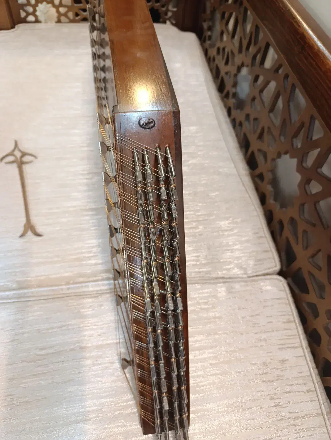 سنتور 4مهر چوب تمام گردو نوی نو با جعبه حرفه ای|سازهای سنتی|اصفهان, خواجو|دیوار