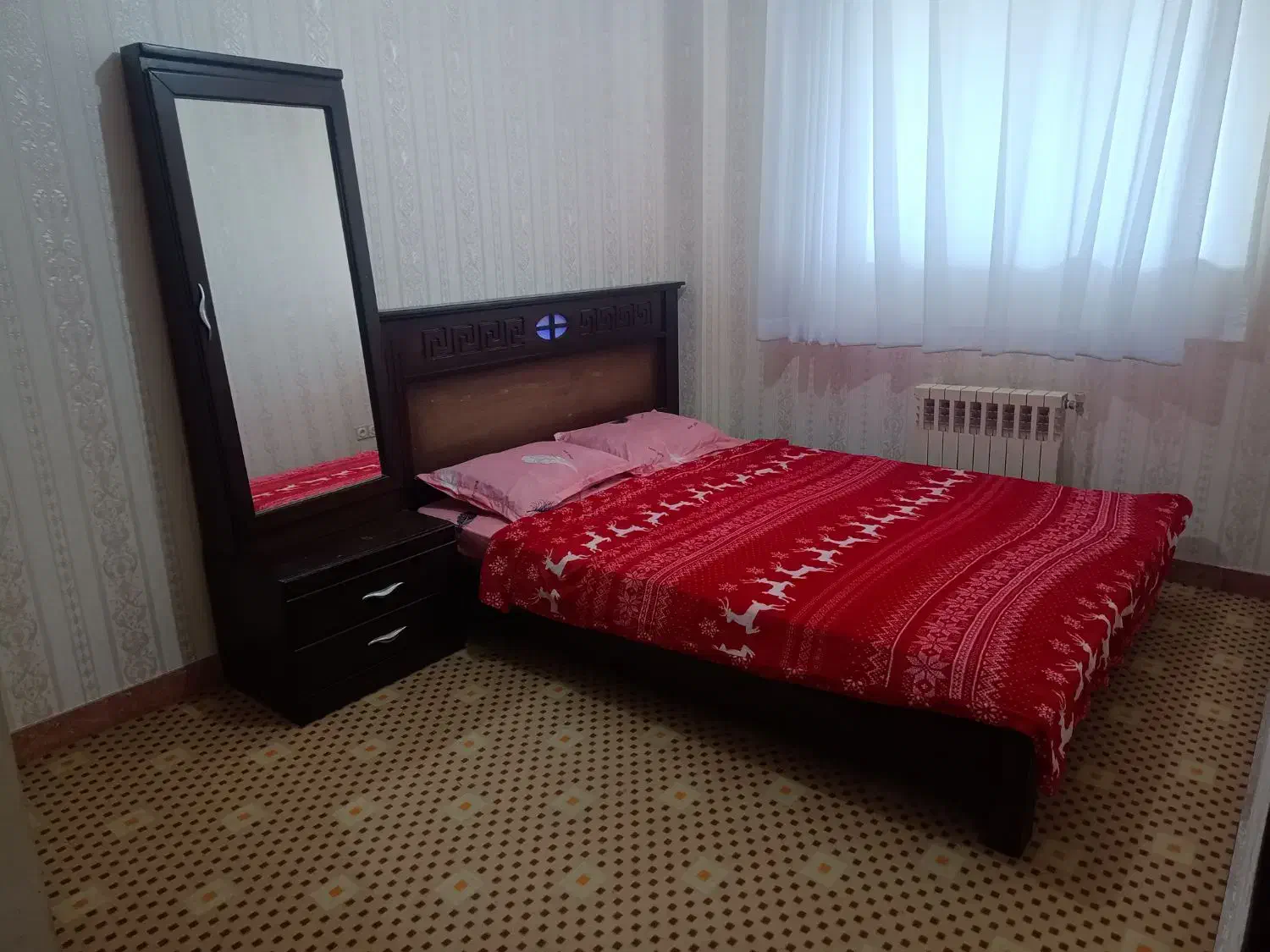 اجاره روزانه/2خوابه همکف/پارکینگ/میدان شهرداری رشت|اجارهٔ کوتاه‌مدت آپارتمان و سوئیت|رشت, استادسرا|دیوار