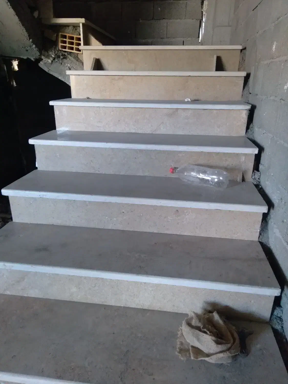 نصب کاشی سرامیک مزاییک.نرده .پله|خدمات پیشه و مهارت|بجنورد, |دیوار