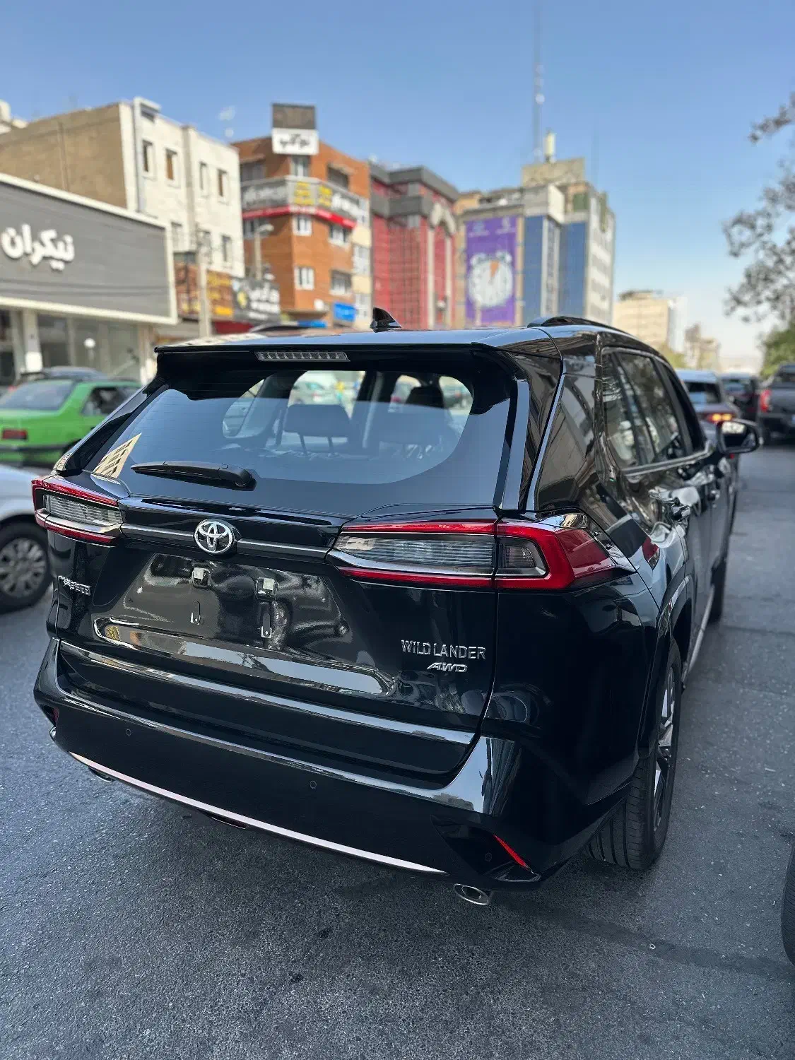 تویوتا وایلندر مشکی 2025|خودرو سواری و وانت|تهران, عباسآباد|دیوار