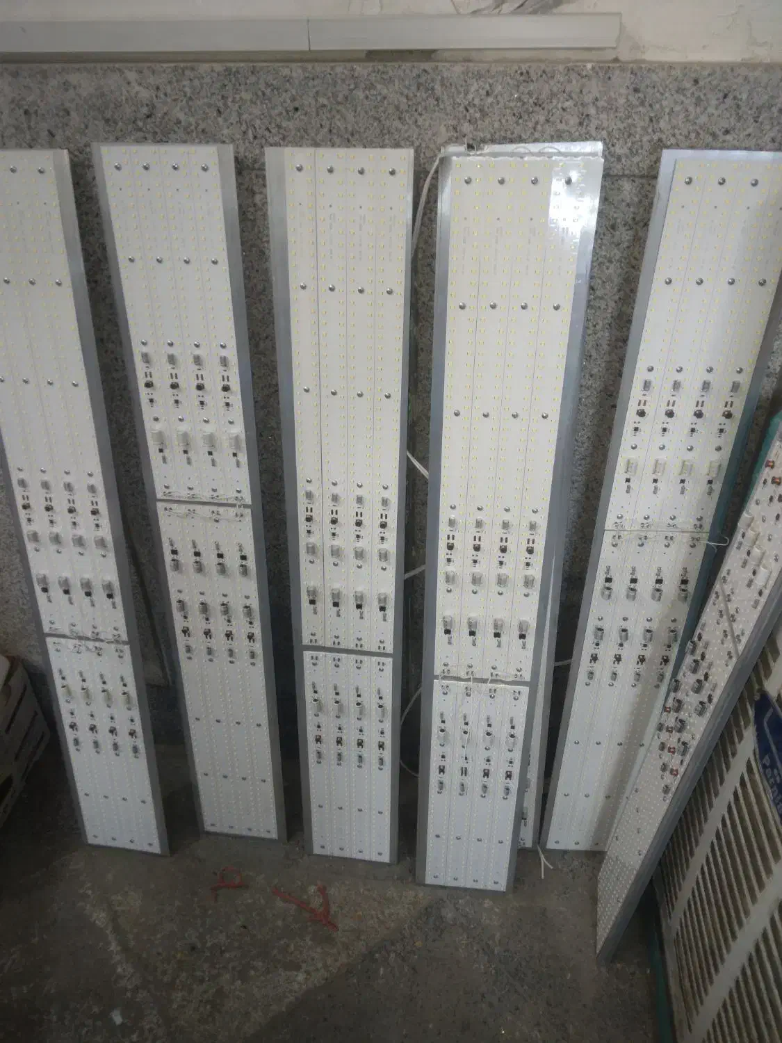 فروش و تولید لامپ‌ پروژکتور مهتابی کم مصرف|لامپ و چراغ|مشهد, توس (بلوار توس)|دیوار