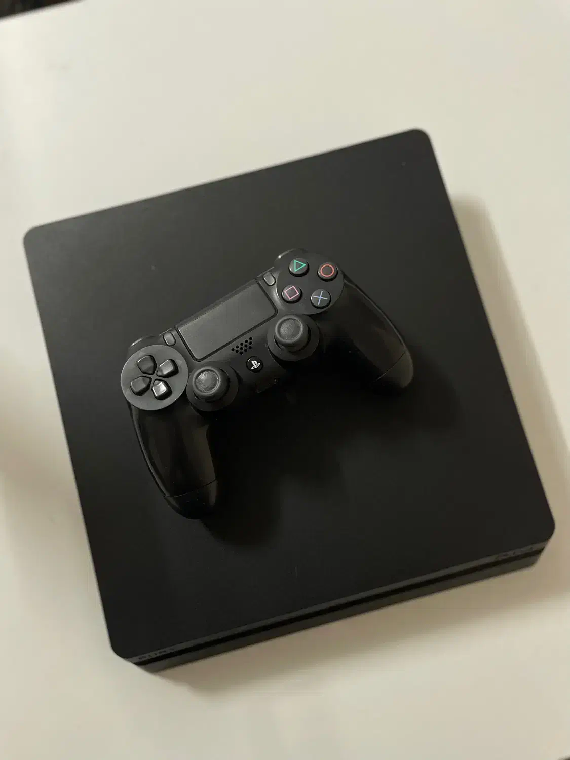 پلی استیشن ۴ اسلیم ۵۰۰ + اکانت قانونی قابل فروش|کنسول، بازی ویدئویی و آنلاین|مشهد, موسوی قوچانی|دیوار