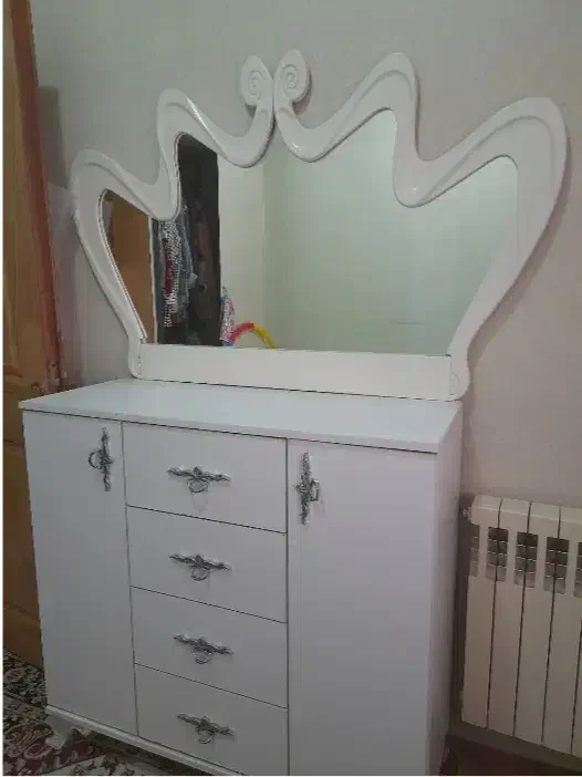 میز آرایشی  ( دِراوِر )|جاکفشی، کمد، دراور|آستارا, |دیوار