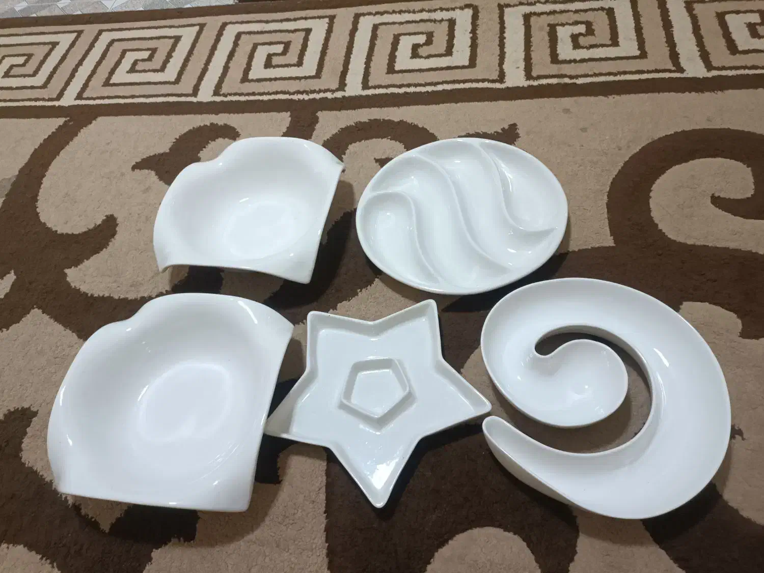 سرویس پذیرایی همش با هم فروخته میشه ۸۰۰|ظروف سرو و پذیرایی|تربتحیدریه, داروپخش|دیوار