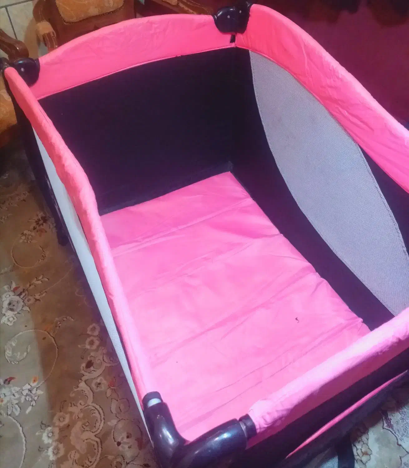 تخت خواب و گهواره بچه|اسباب و اثاث بچه|کرمان, |دیوار