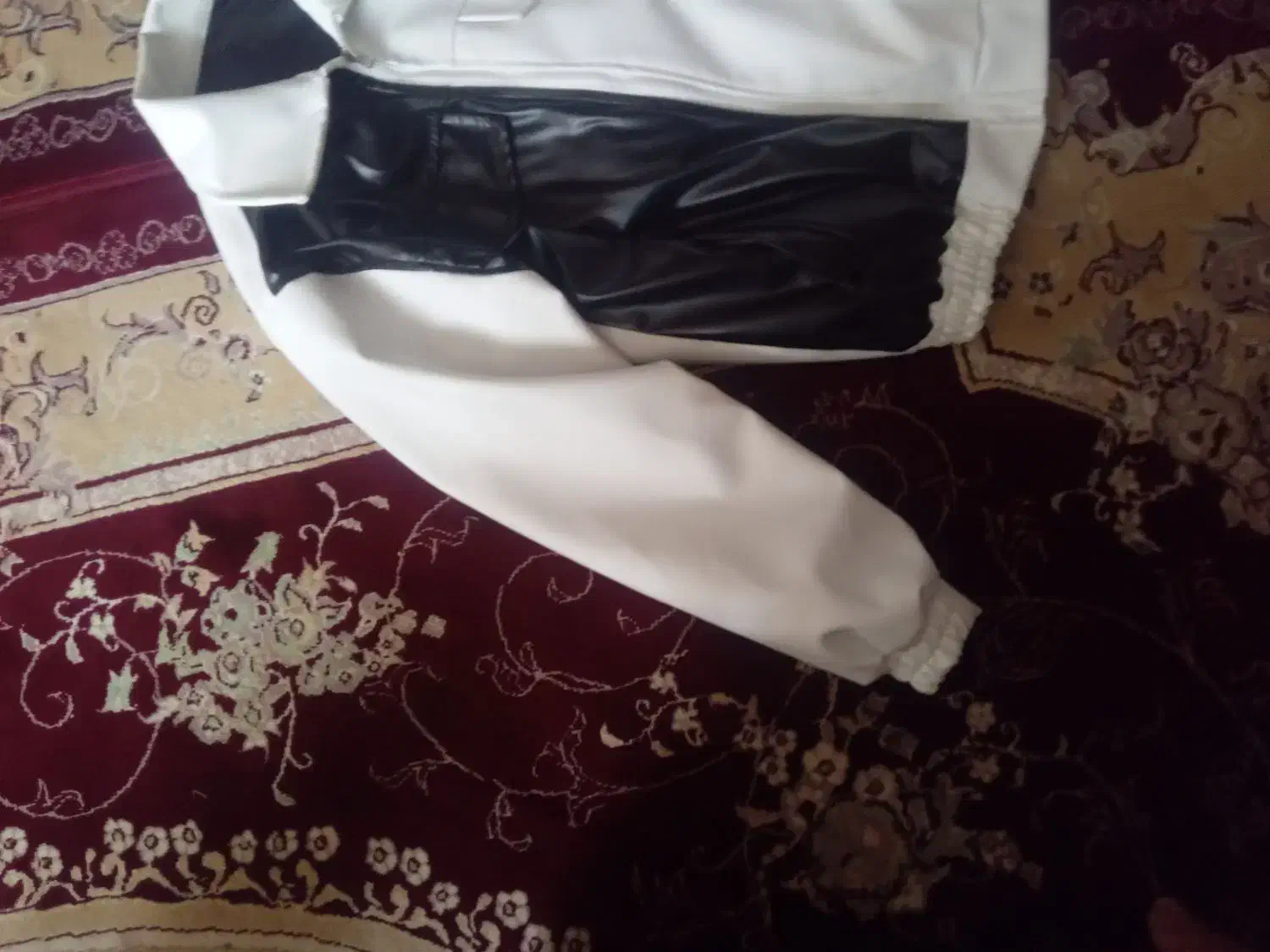 لباس|لباس|قیدار, |دیوار