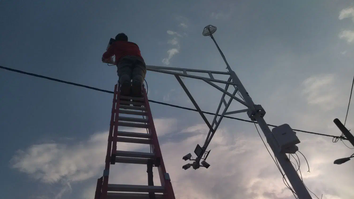 فروش و نصب دوربین ودزدگیر|دوربین مداربسته|قم, حاج زینل|دیوار