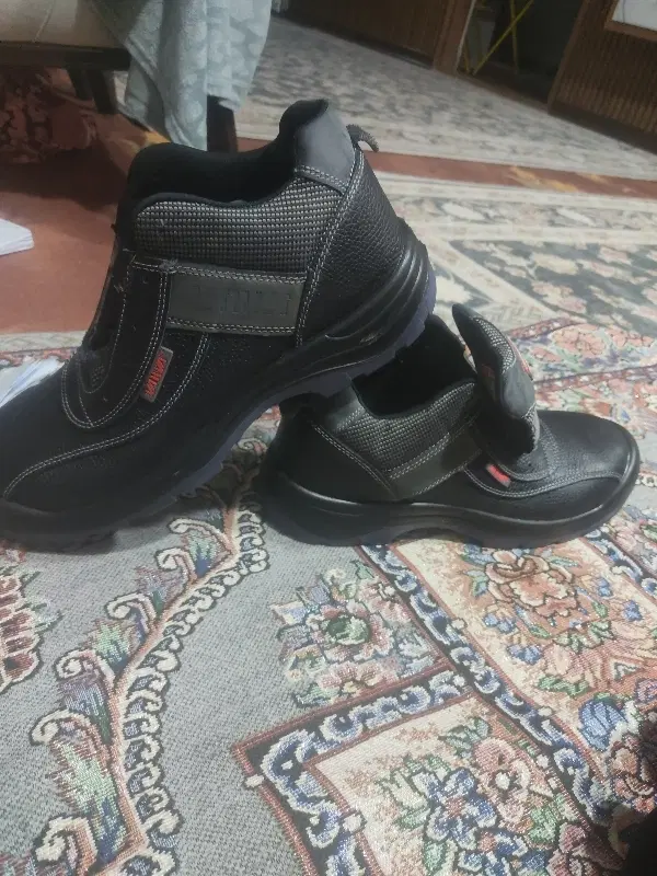 کفش ایمنی|کیف، کفش، کمربند|مبارکه, |دیوار