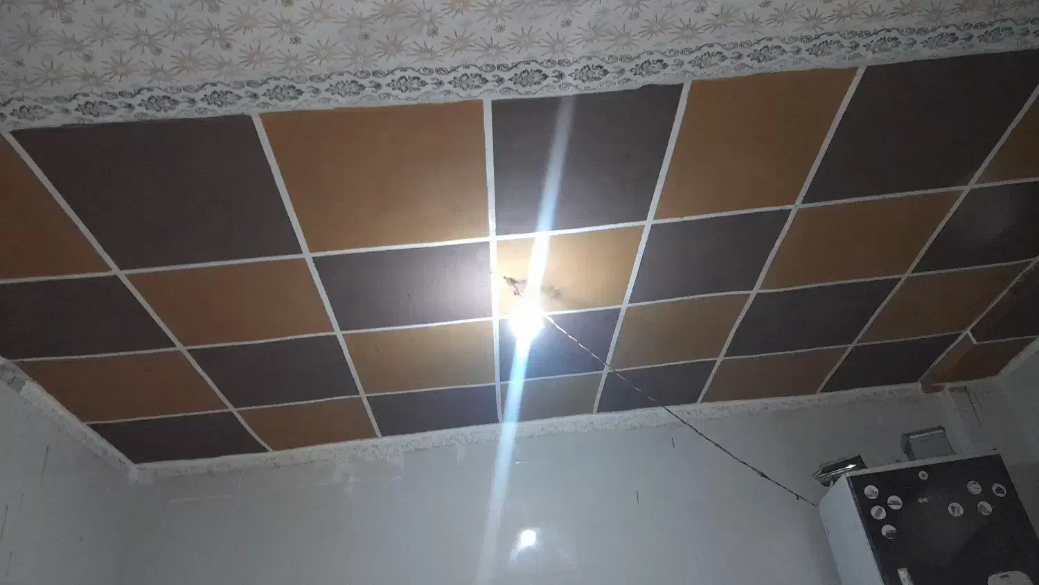 طرح رنگ کاغذ دیواری|خدمات پیشه و مهارت|قلعه گنج, |دیوار