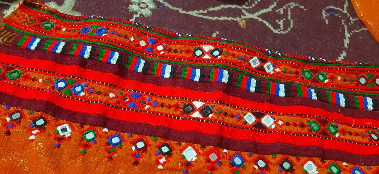 دوخته لباس|لباس|چابهار, |دیوار