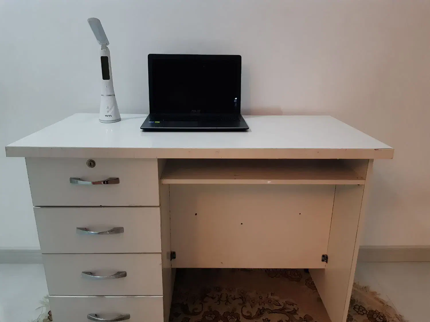 میز کار یا کامپوتر|میز تحریر و کامپیوتر|مشهد, رضاشهر|دیوار