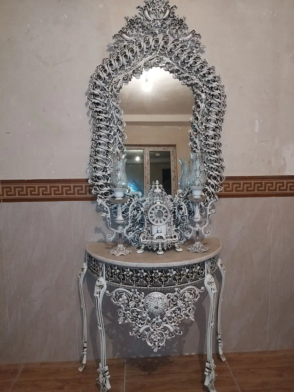 آینه و شمعدان|بوفه، ویترین، کنسول|قیدار, |دیوار