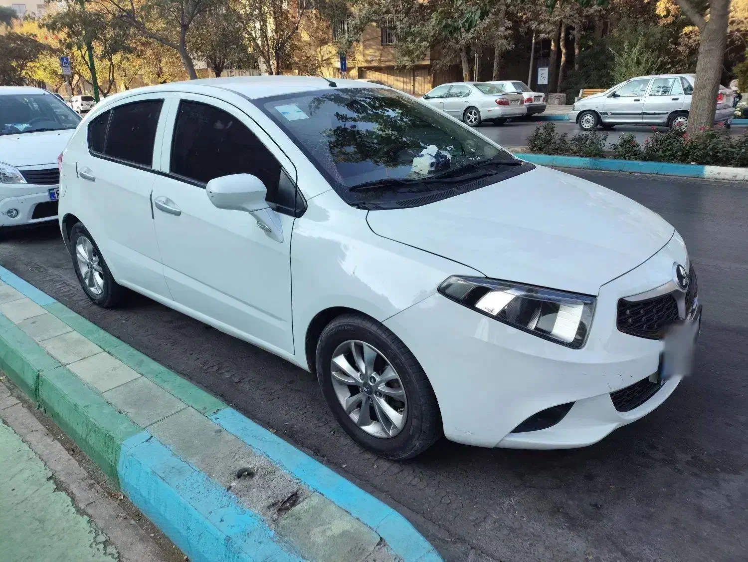 برلیانس ۹۷ در حد سالم|خودرو سواری و وانت|اصفهان, بهارستان (مخابرات)|دیوار