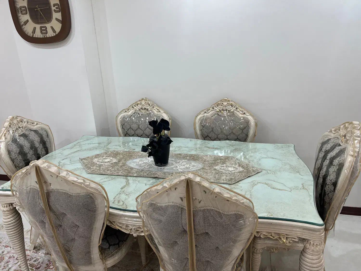 میز نهارخوری|میز و صندلی غذاخوری|اندیشه, اندیشه فاز ۴|دیوار