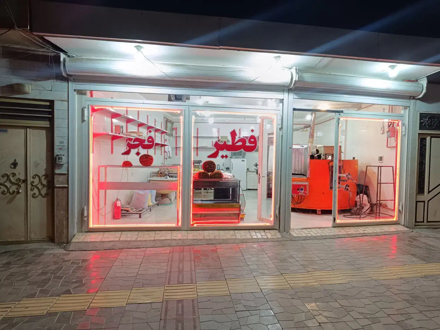 نیروی کاردرخشکه پزی|استخدام خدمات فروشگاه و رستوران|میانه, |دیوار